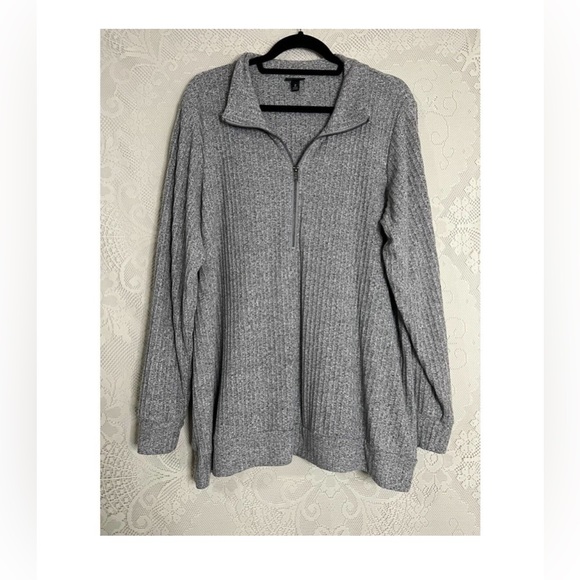 torrid Sweaters - Torrid Ribbed Knit Sweater  Women’s Size 2XL Marled Grey Mock Neck Top